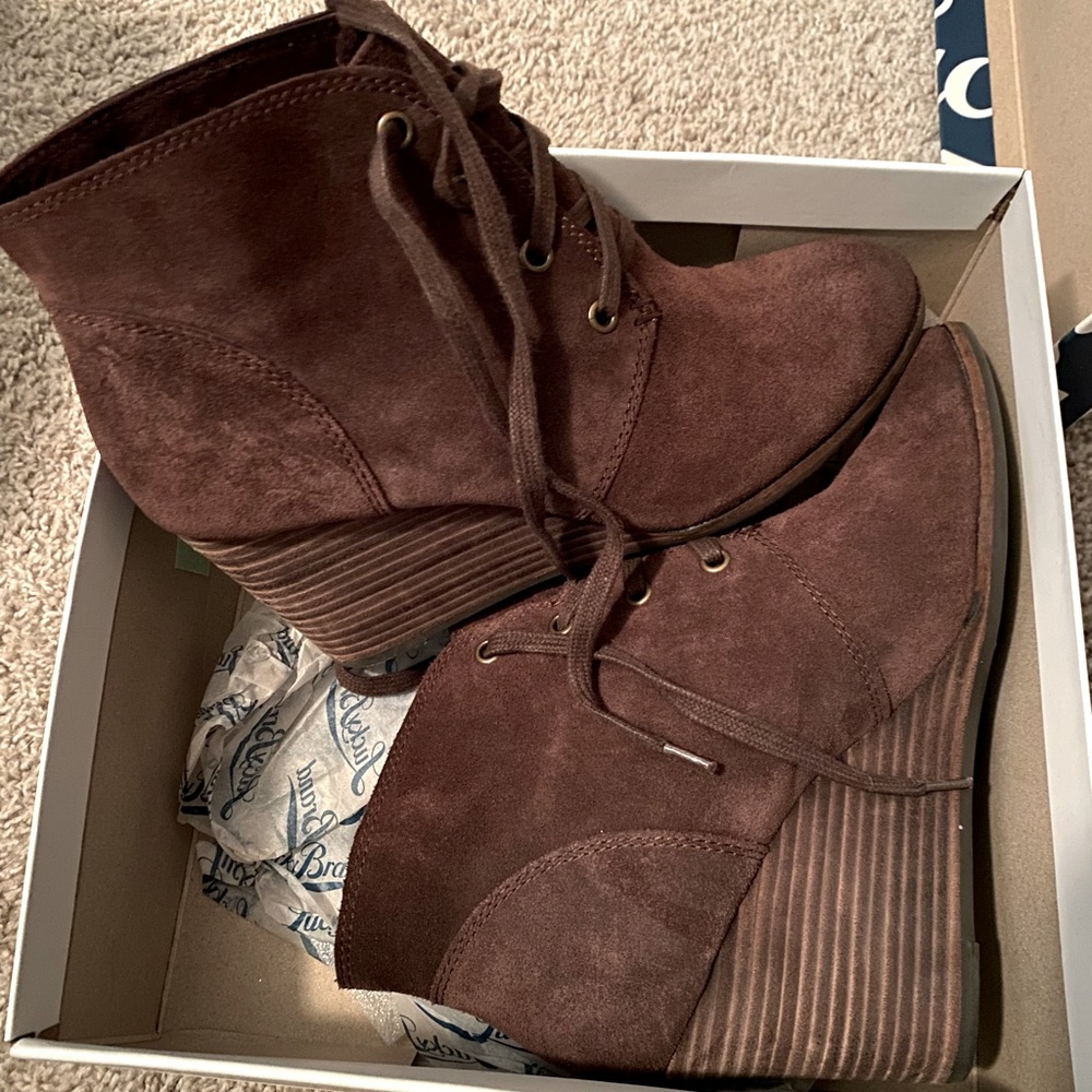 Lucky Brand Chocolate Brown Suede Booties